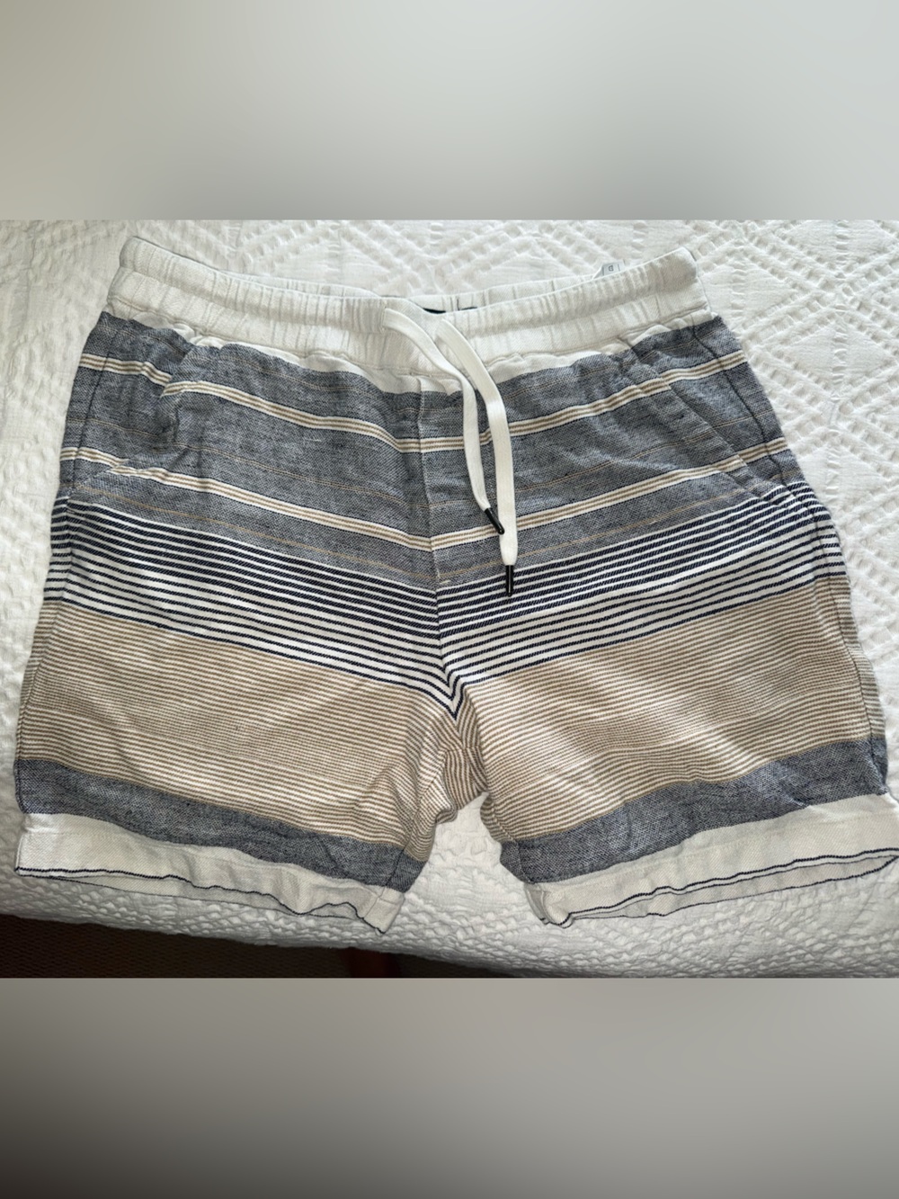 Vince NEW Men's Striped Linen Blend Shorts in Navy, White, and Tan